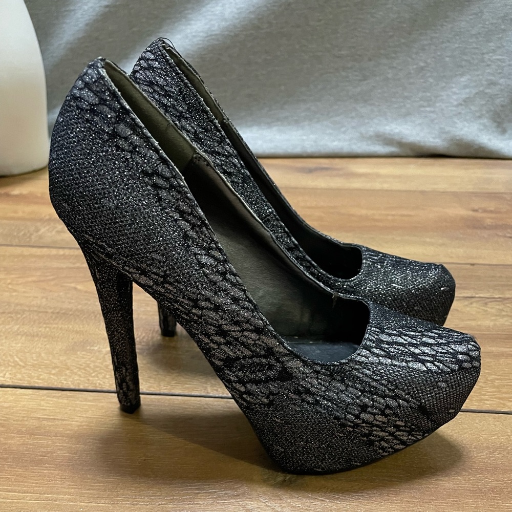 Pewter Gray Black Glitter Lace Almond Toe High Stiletto Heel Platform Pump Qupid